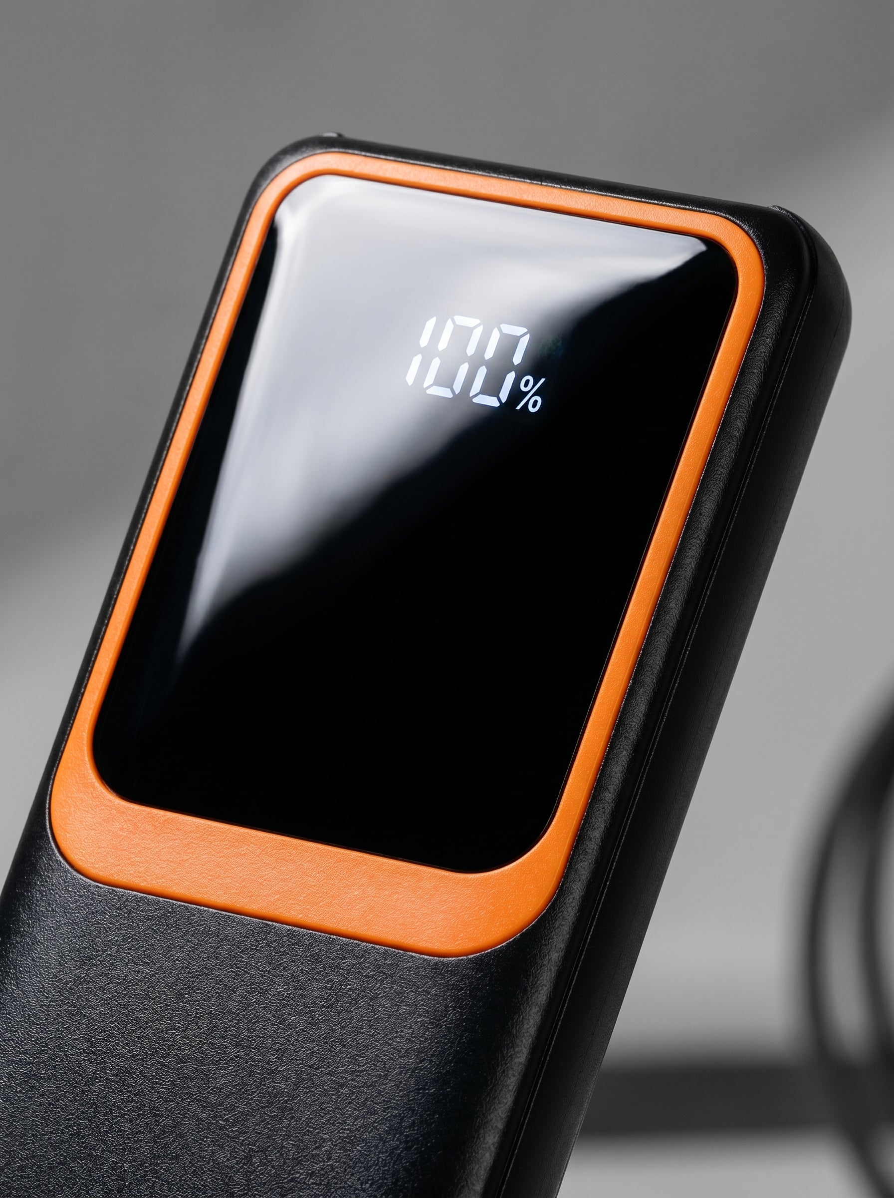 POWER BANK 4 EN 1 CON CABLES INTEGRADOS
