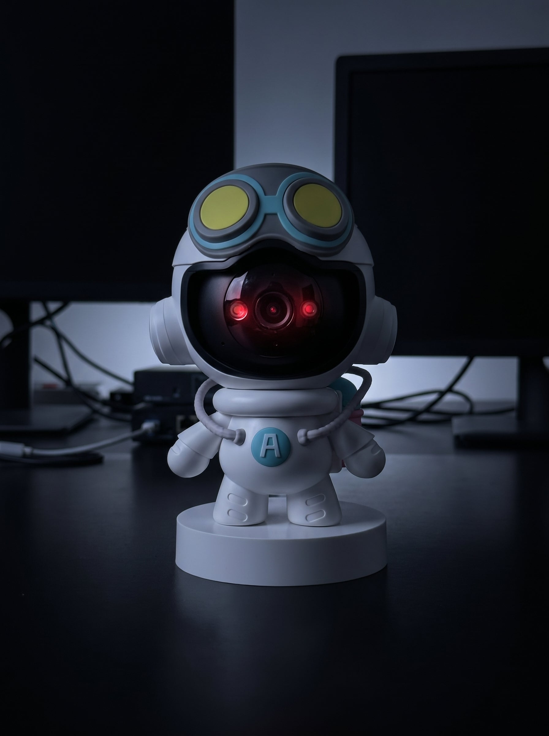 CAMARA DE SEGURIDAD ROBOT ASTRONAUTA
