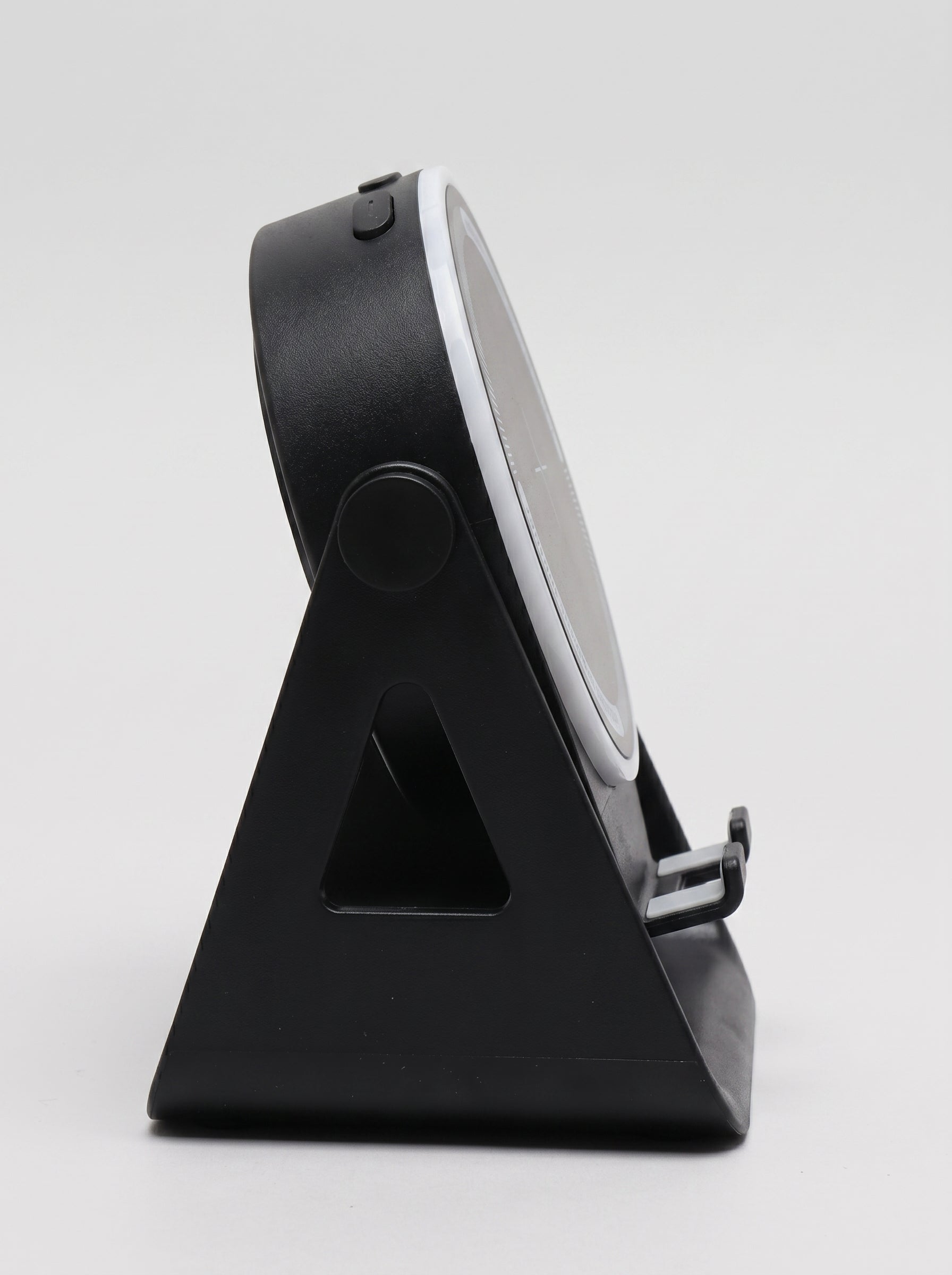 ALTAVOZ BLUETOOTH POR INDUCCIÓN INALÁMBRICA CON SOPORTE