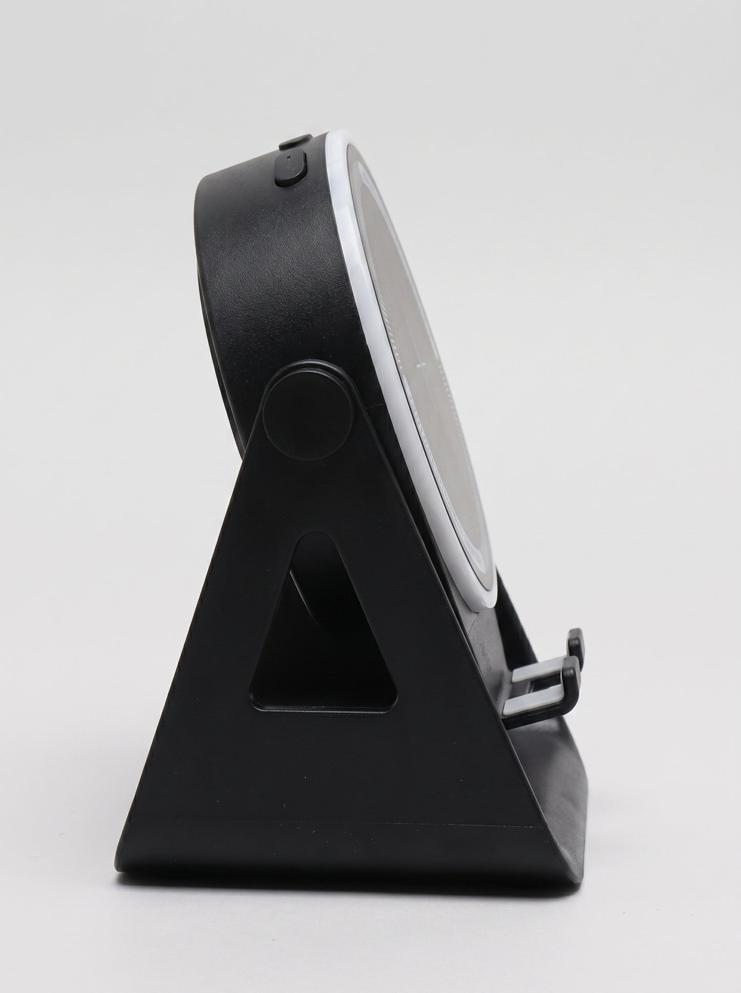 ALTAVOZ BLUETOOTH POR INDUCCIÓN INALÁMBRICA CON SOPORTE