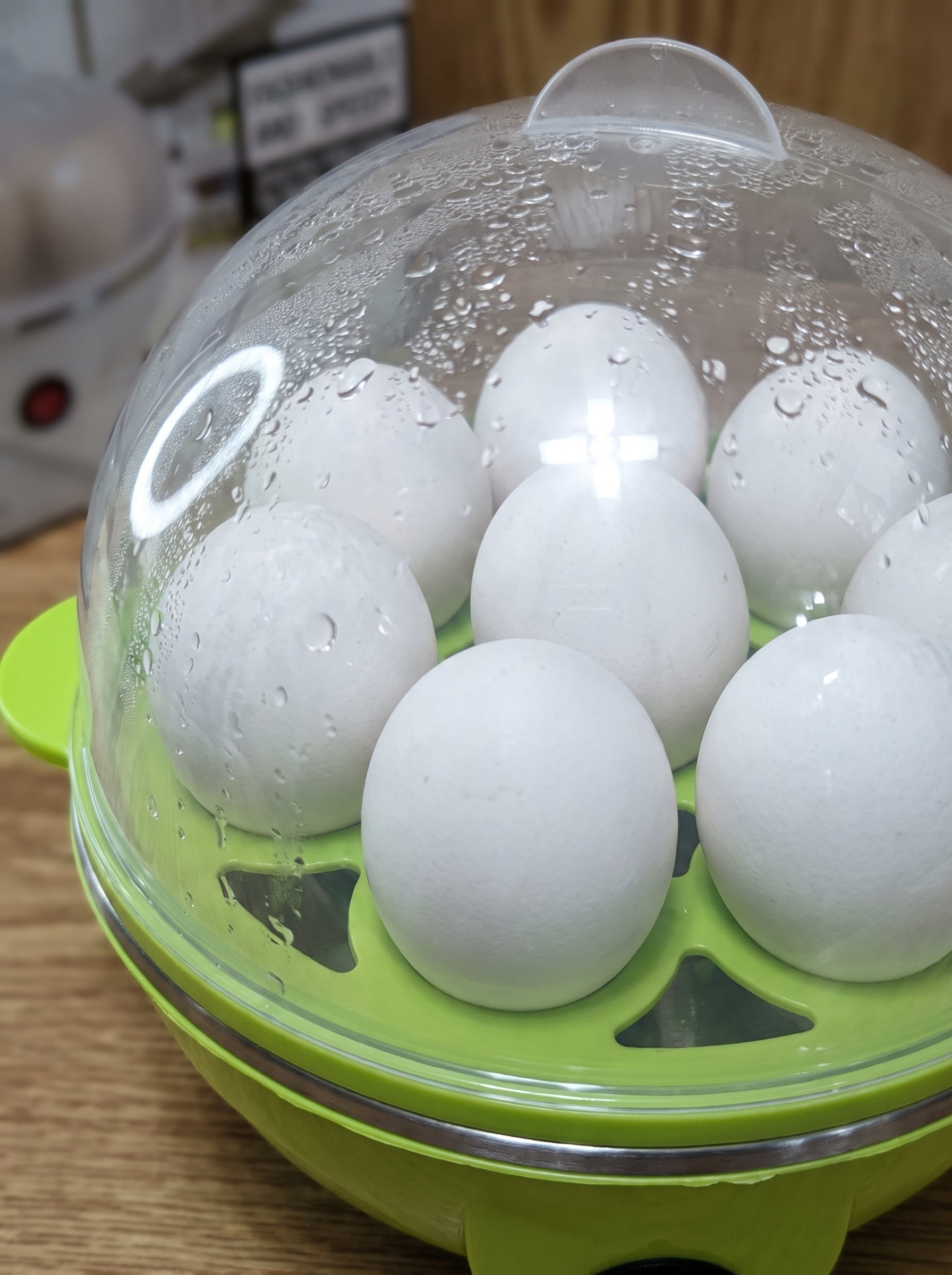 HERVIDOR DE HUEVOS ELÉCTRICO A VAPOR