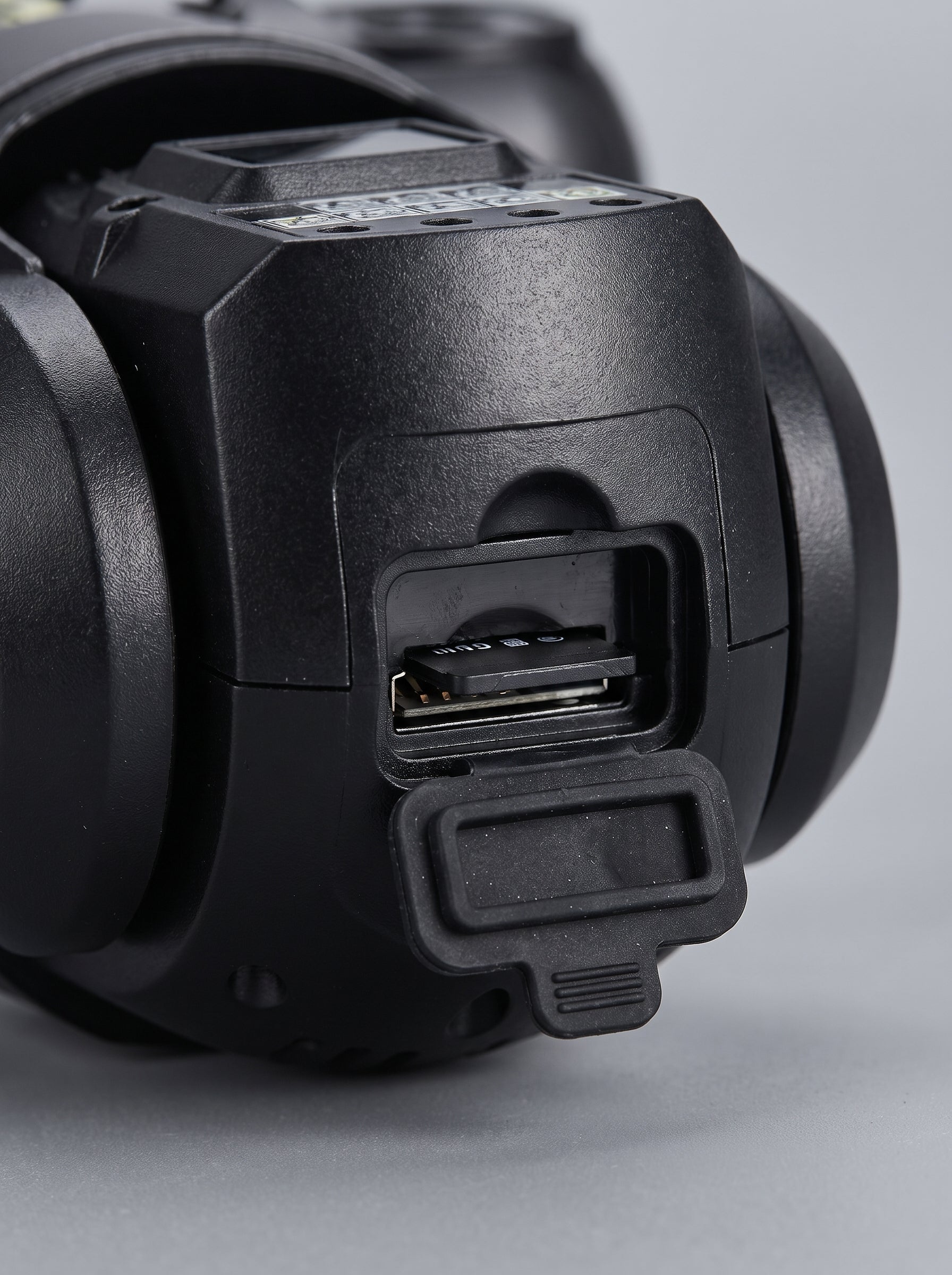 CAMARA DE SEGURIDAD V380 TRES LENTES